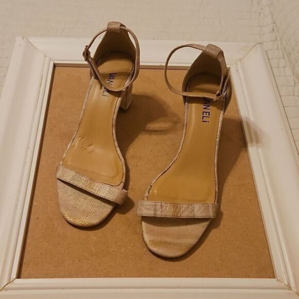 Vaneli Taupe Cream Shimmer Block Heel Ankle Strap Sandals - Size 8.5